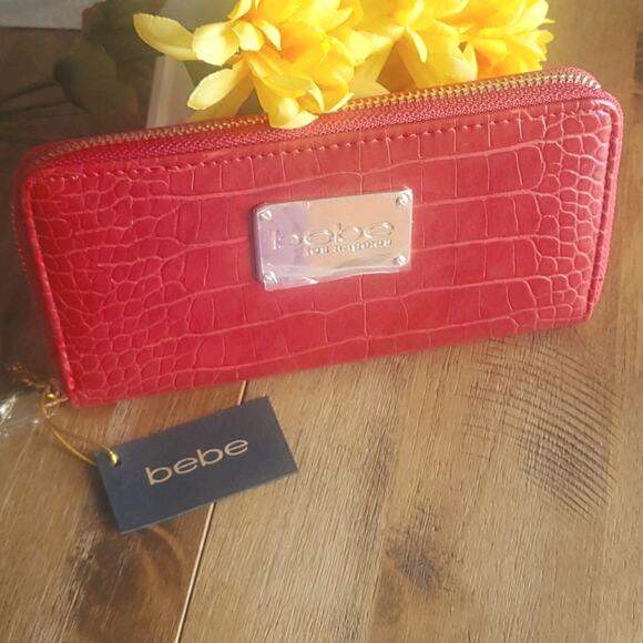 Bebe Natalie Croco Full Zip Wallet NWT - Picture 1 of 6